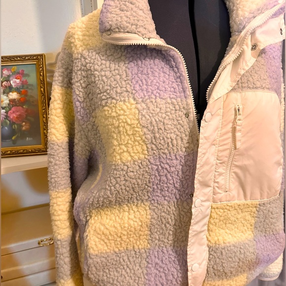 URBAN OUTFITTERS LAURA FLEECE IN SZ S - EUC Very OVERSIZED- Shearling Coziness - Picture 3 of 15